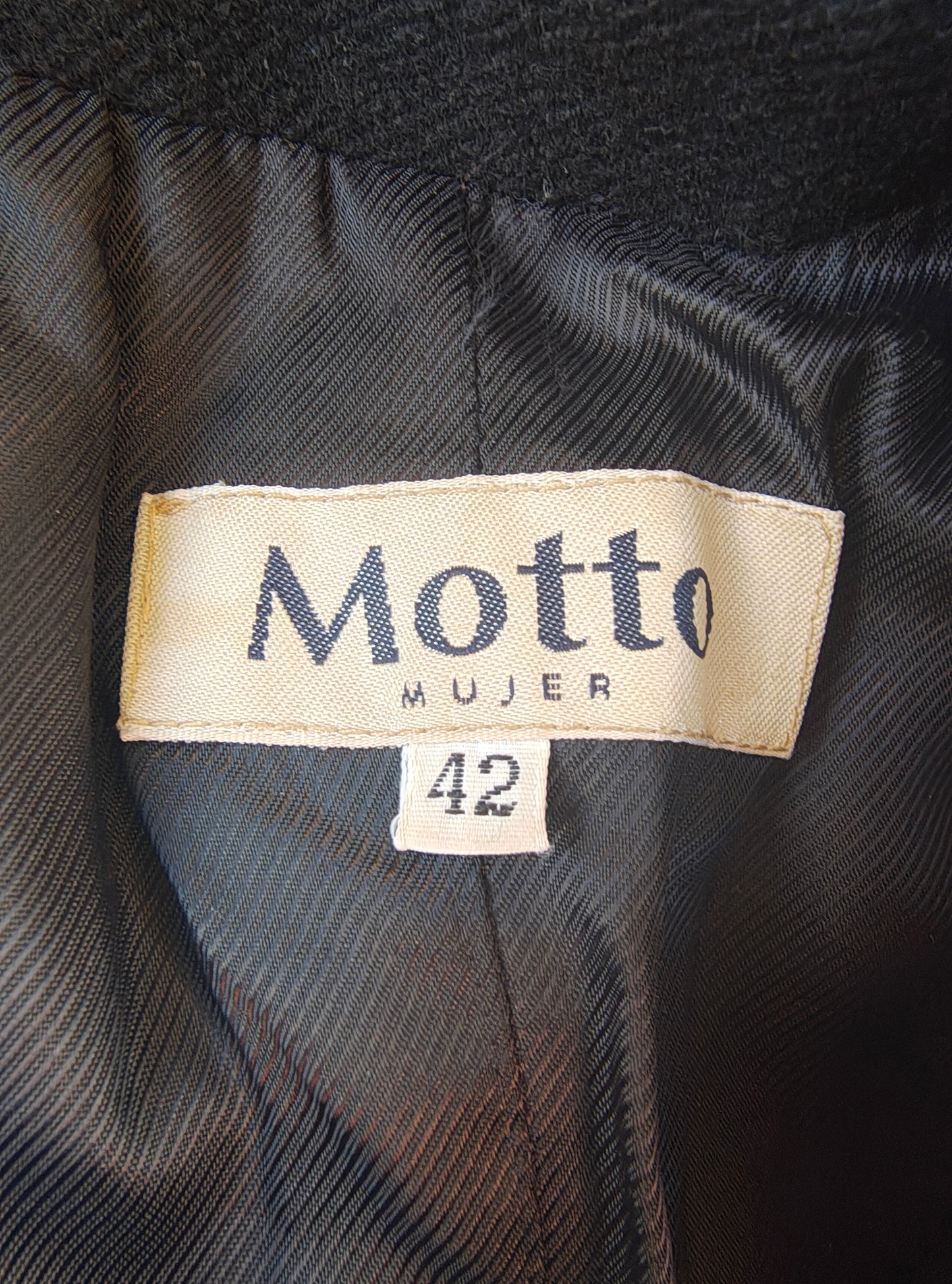 USADO – Abrigo negro clásico de paño Motto Mujer (Talla 42 EUR)