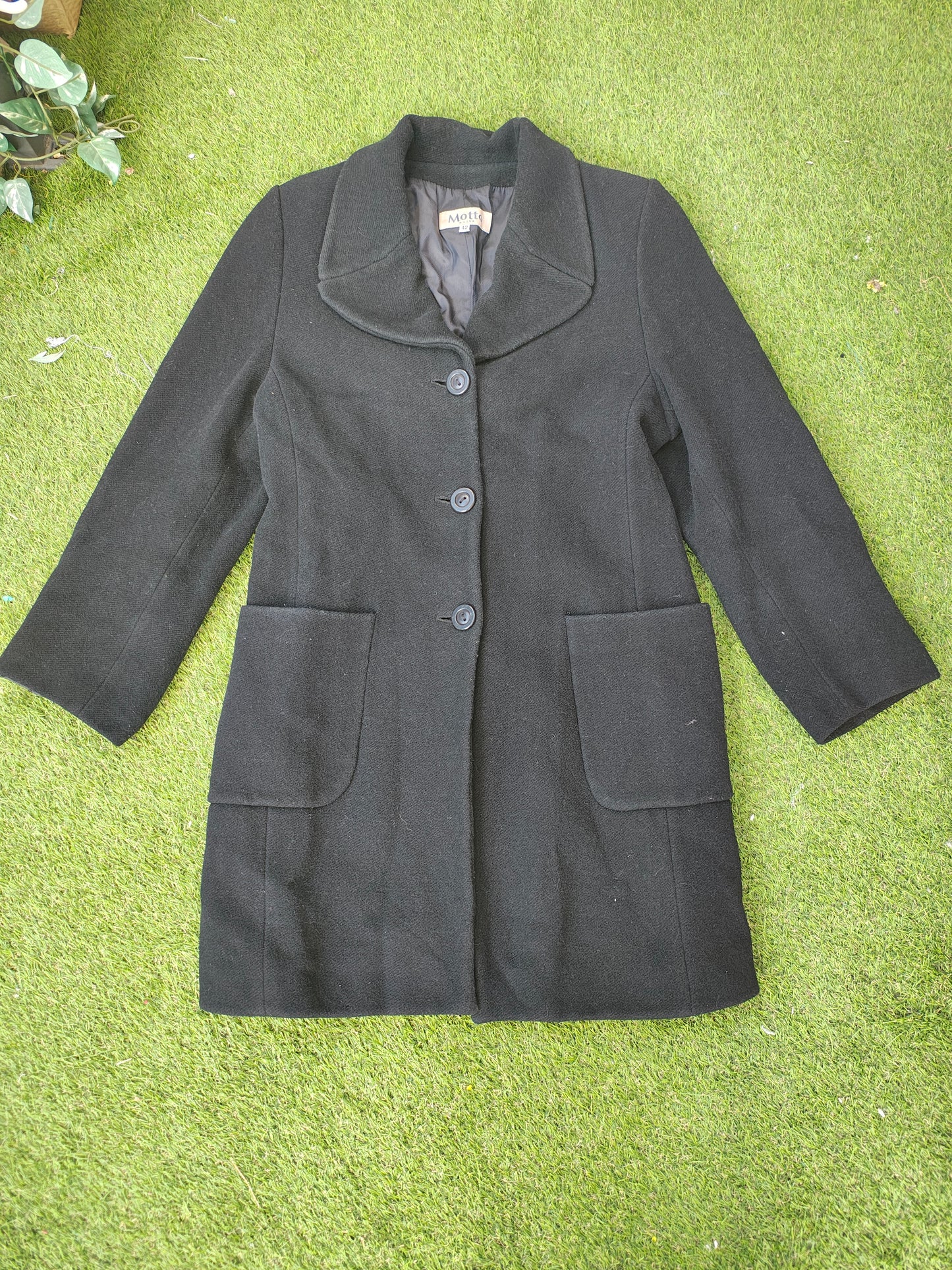 USADO – Abrigo negro clásico de paño Motto Mujer (Talla 42 EUR)