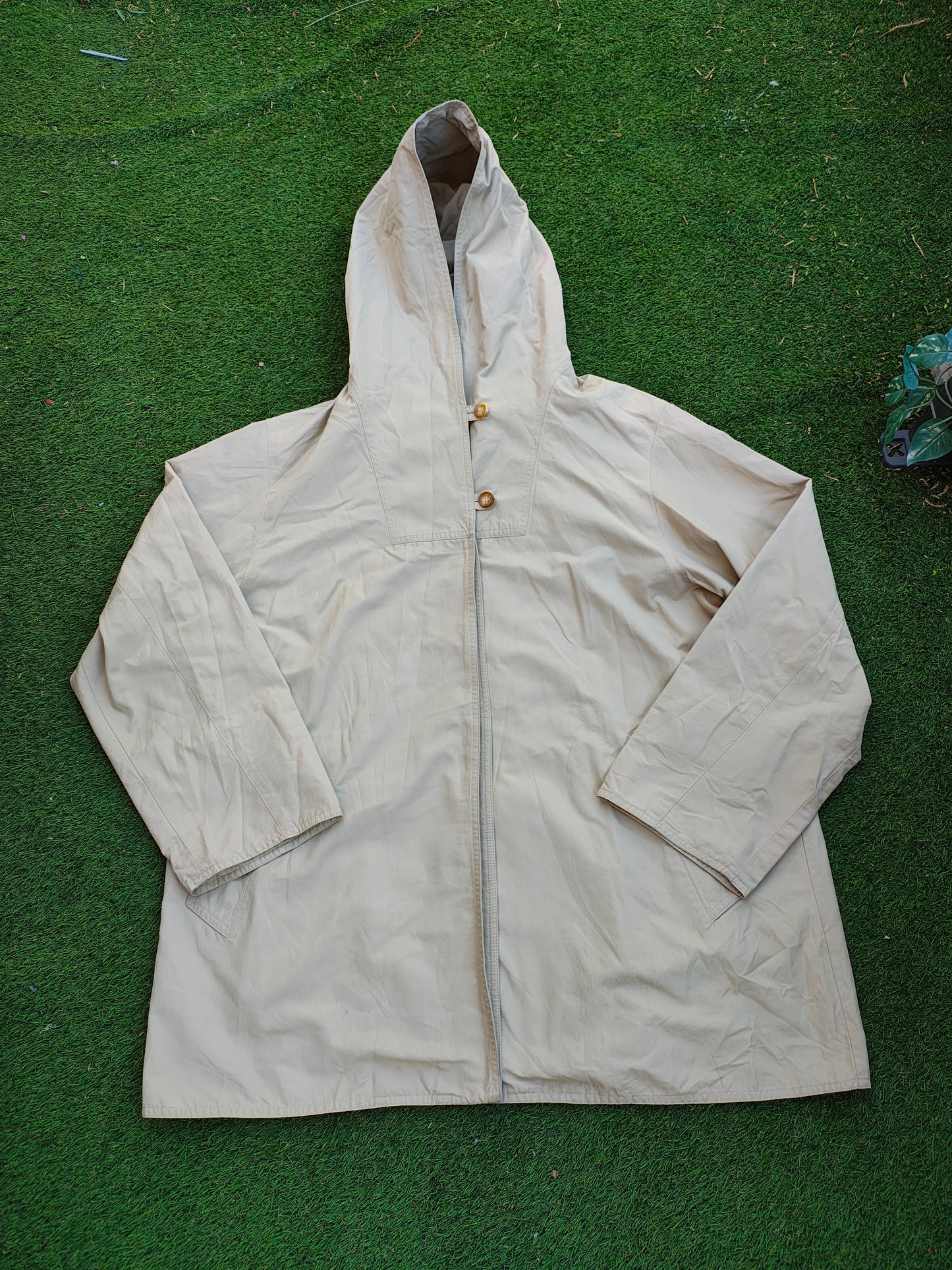 USADO – Abrigo beige con capucha estilo casual Ramowear (Talla S)