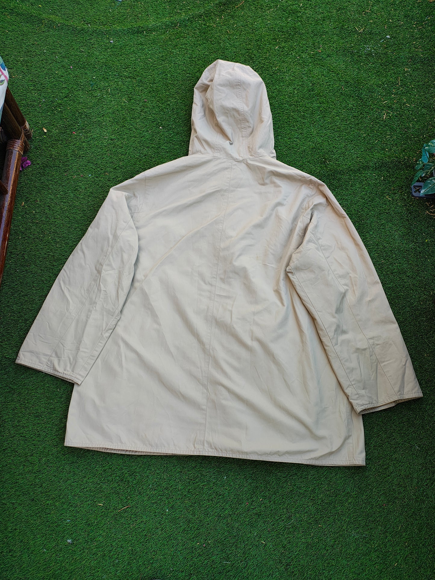 USADO – Abrigo beige con capucha estilo casual Ramowear (Talla S)