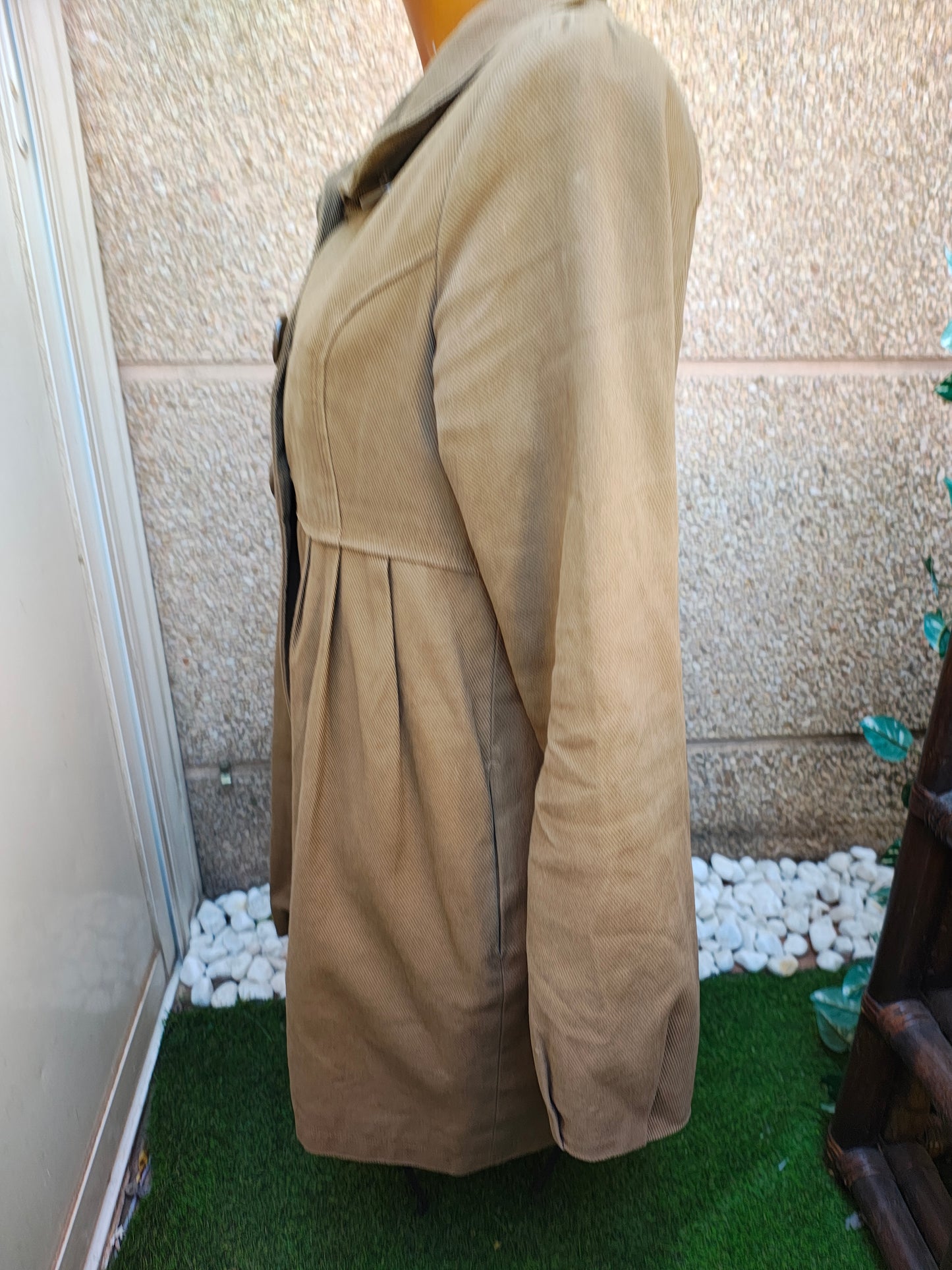 USADO – Abrigo marrón de algodón con corte femenino Bershka (Talla EUR L / MEX 30)