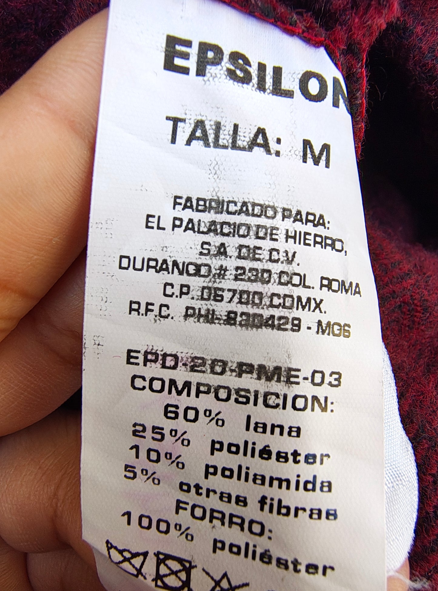USADO – Abrigo granate con volantes y cinturón EPSILON (Talla M)